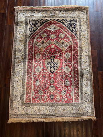 Qum 1.56x1.08