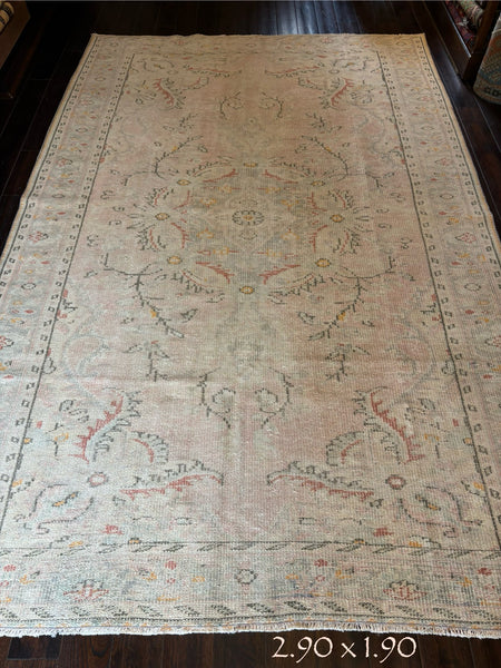 Anatolian 2.90x1.90