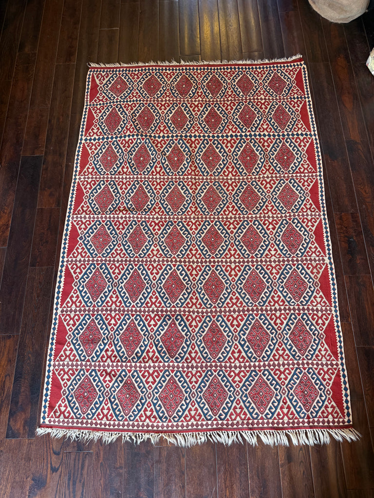 Caucasian 1.85x1.23