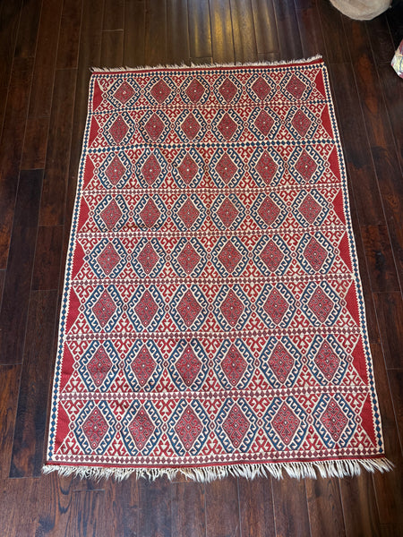 Caucasian 1.85x1.23